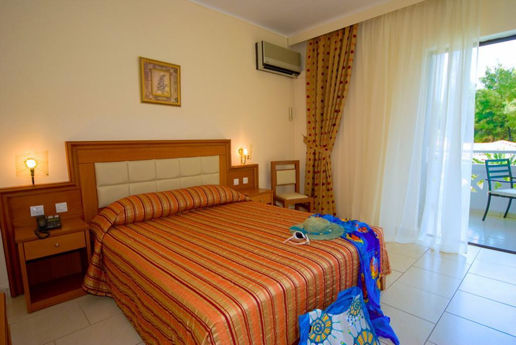Porfi Beach Hotel Nikiti  Exteriér fotografie